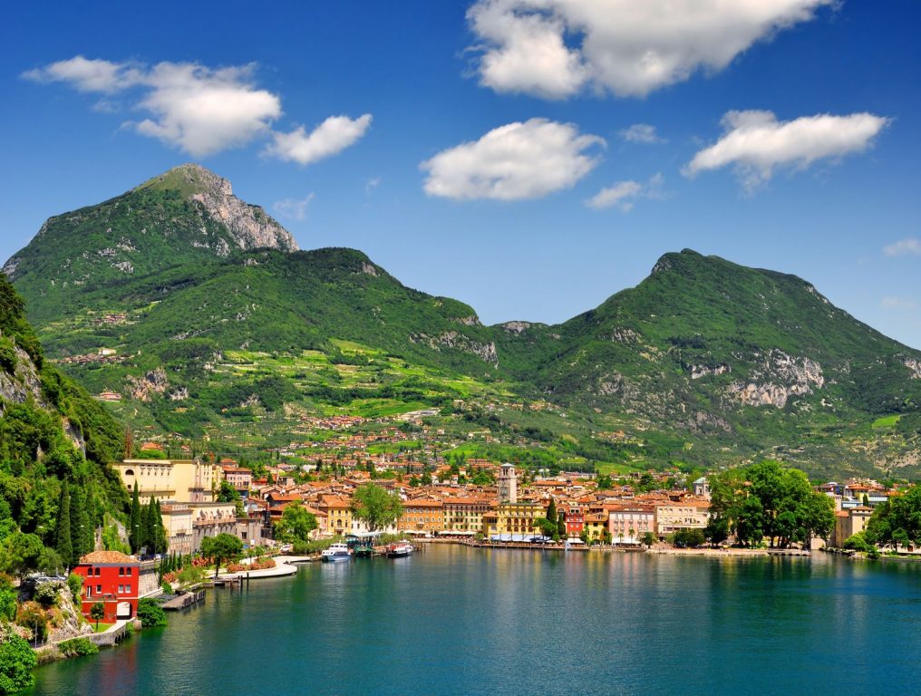 Kirándulj egy hosszú hétvégén a Garda-tó partján, szállásssal és repjeggyel