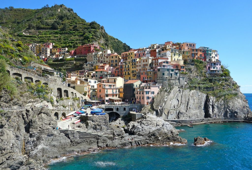 Olaszország gyöngyszeme: kirándulj hosszú hétvégén Cinque Terrén 47.650 Ft-ért!