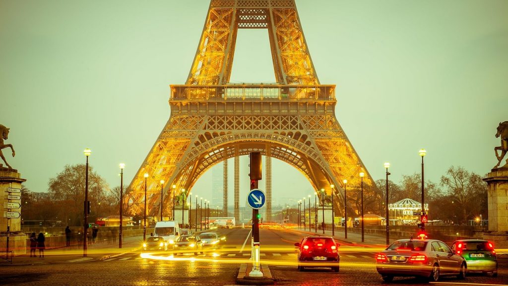 Viber extra: Hosszú hétvége Párizsban, szállással és repjeggyel