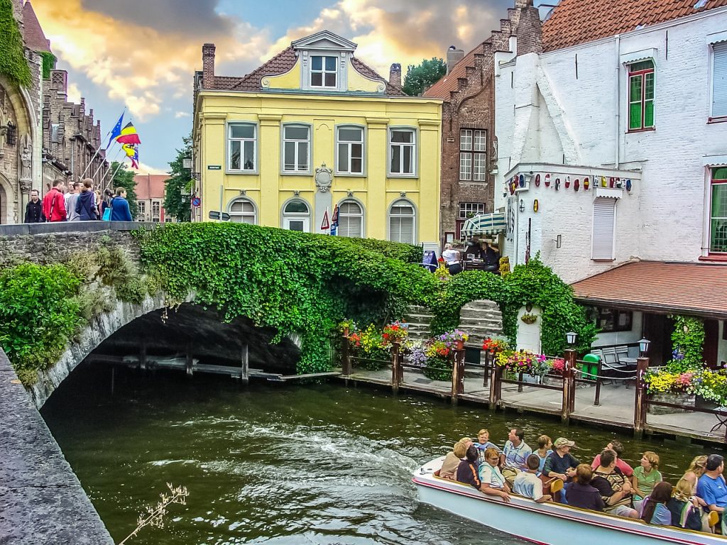 Hosszú hétvége a mesebeli Brugge városában, szállással és repjeggyel