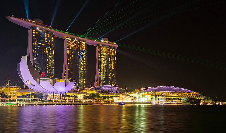 Látogass el Szingapúrba és tölts el pár napot a Marina Bay Sands Hotelbe! 5 csillagos szállásokkal és repjeggyel