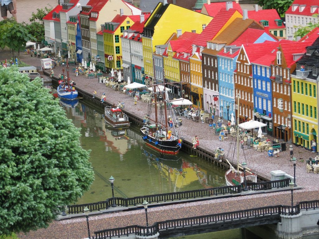 4 nap Dánia szünidőben, leszállás a Legolandnál