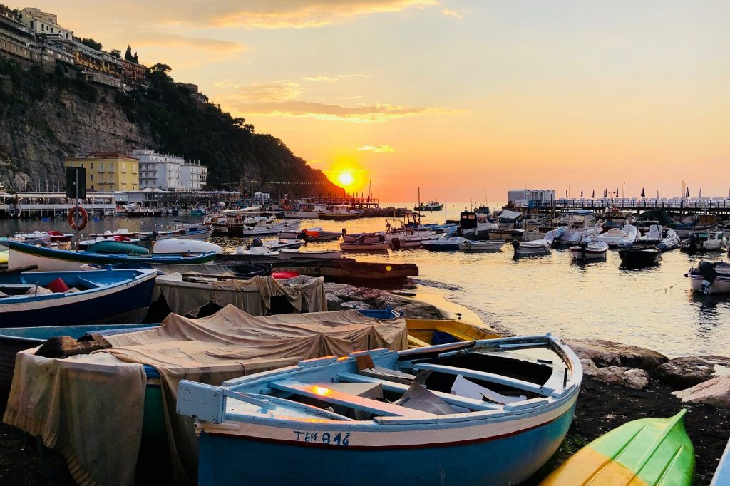 6 napos utazás Nápolyba 66.415 Ft-ért! Nézd meg a környéket: Sorrento, Amalfi, Capri, Vezúv!