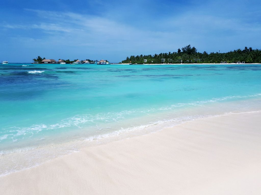 10 napos utazás a Maldív-szigetekre szállással, repülővel: 332.800 Ft-ért!