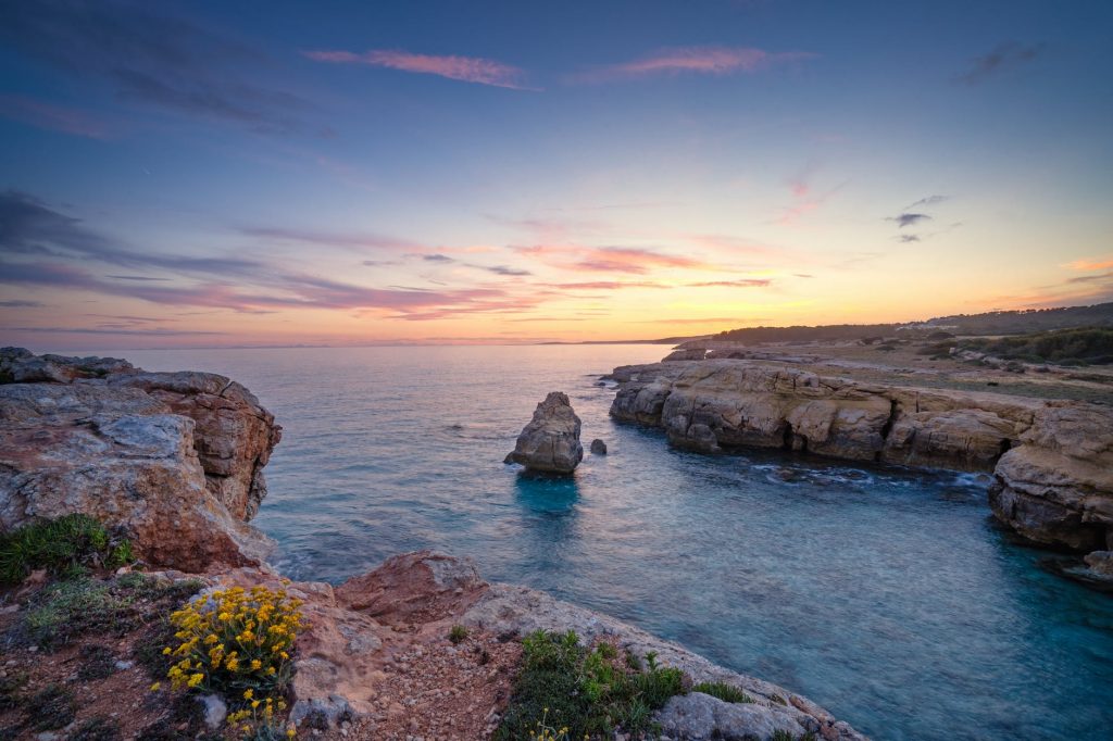 Retúr repülőjegy a spanyol Menorca szigetre 10.480 Ft-ért augusztusban!