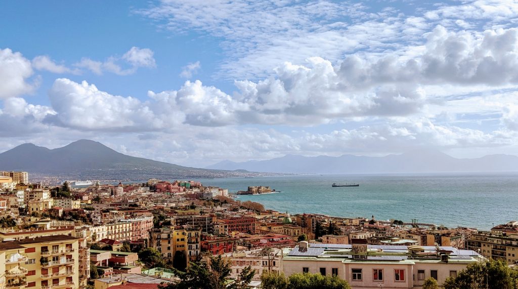 Hosszú hétvége Nápolyban és környékén: Capri, Pompei, Sorrento, Amalfi 46.550 Ft-ért!