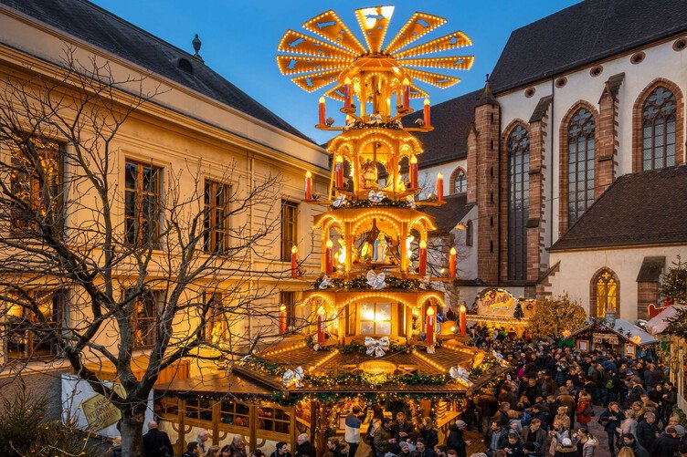 Svájc: Két teljes nap karácsonyozás adventi hétvégén Bázelben 80.000 Ft-ért!