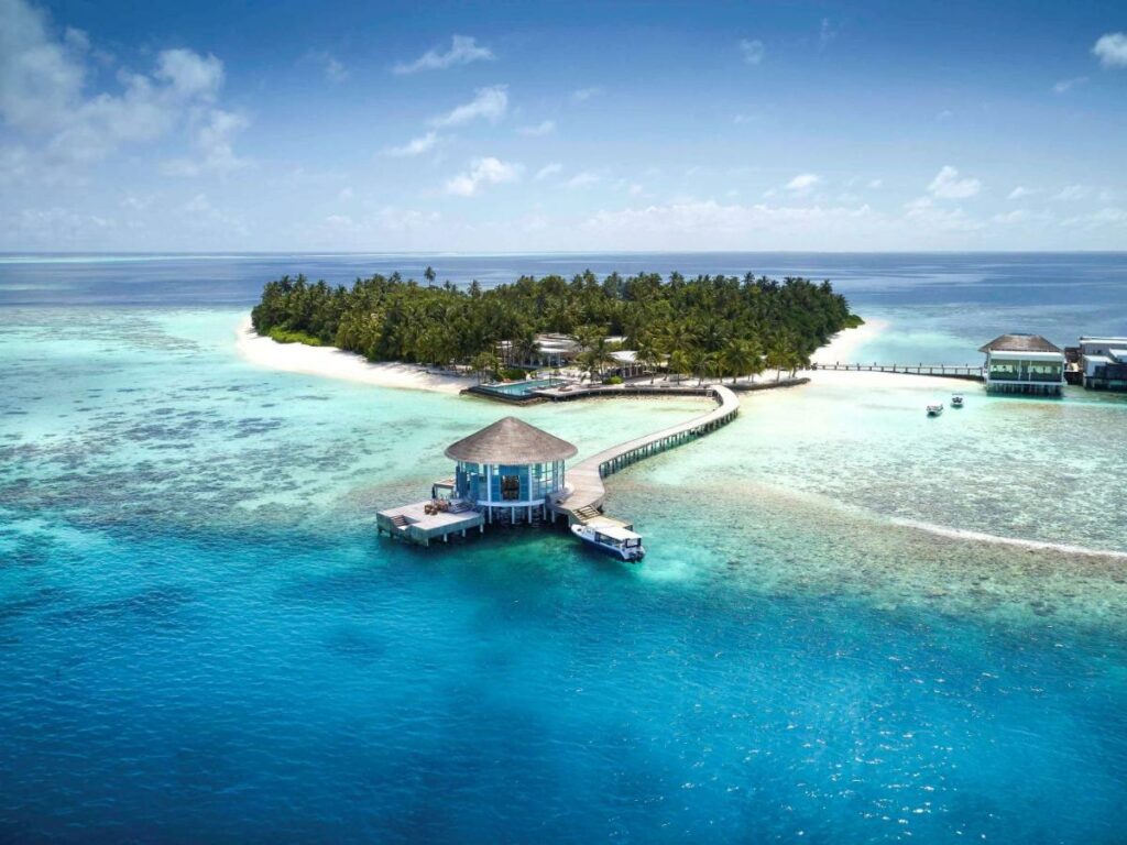 9 napos utazás a Maldív-szigetekre repülővel, szállással egy szép lakott szigeten 337.750 Ft-ért!