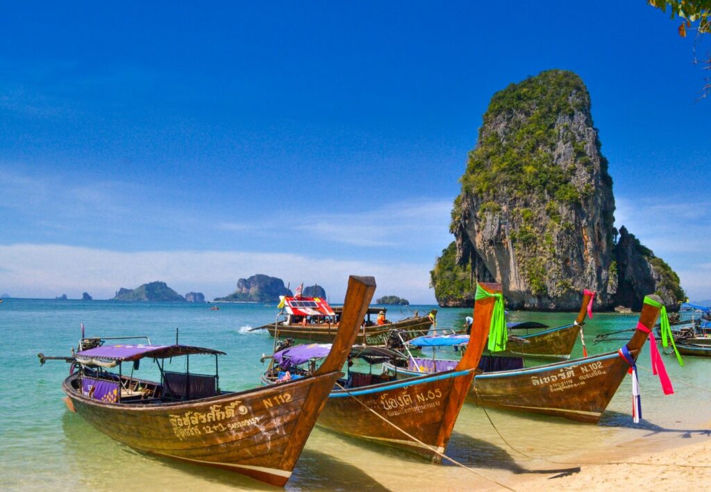 Luxusutazás: 12 nap Phuketen 5*-os hotellel, nagyon jó átszállási időkkel 505.000 Ft-ért!