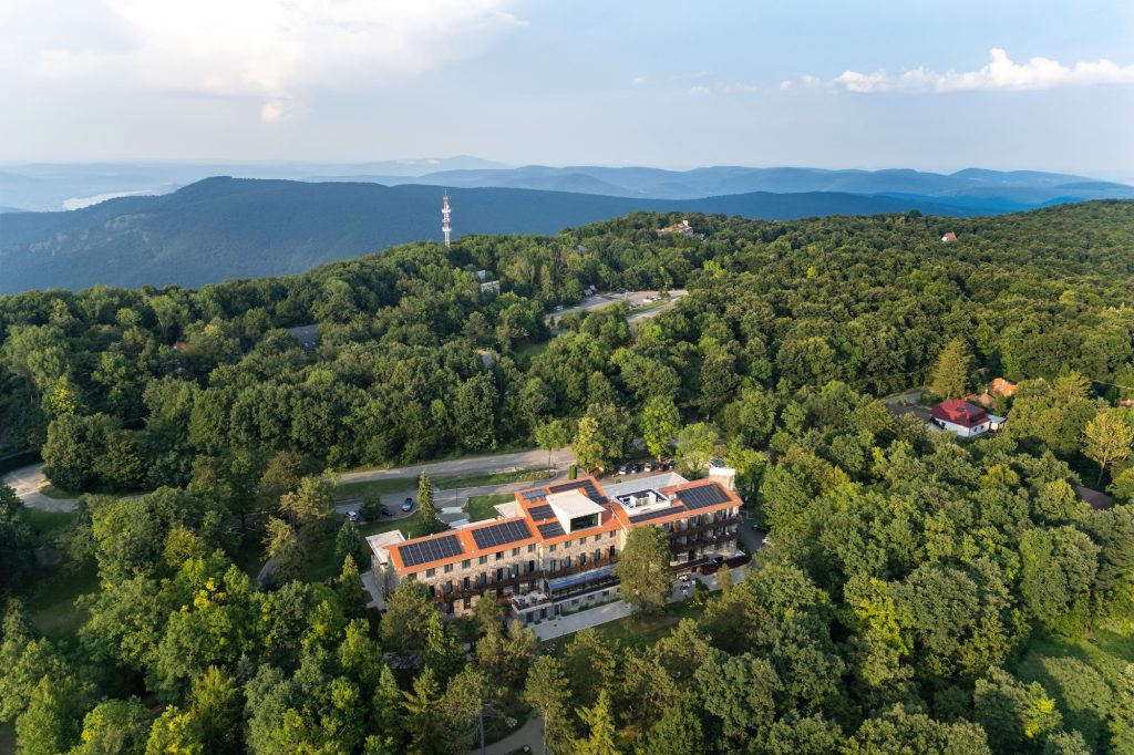 Cardoner Hotel, Dobogókő új szállodája