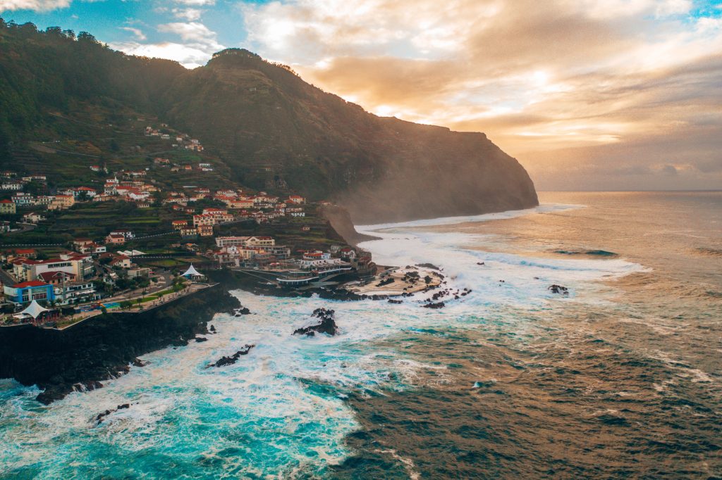 Irány a lenyűgöző Madeira, ahol télen is jó idő van! Egy hét 91.200 Ft-ért!