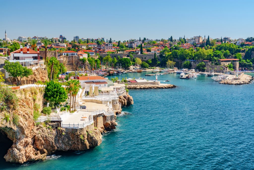 Antalya óvárosa az év minden napján tartogat látnivalókat