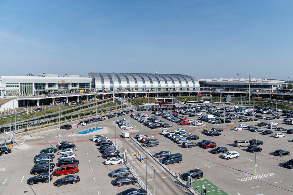 1,8 milliós utasforgalom az őszi hónapokban a repülőtéren