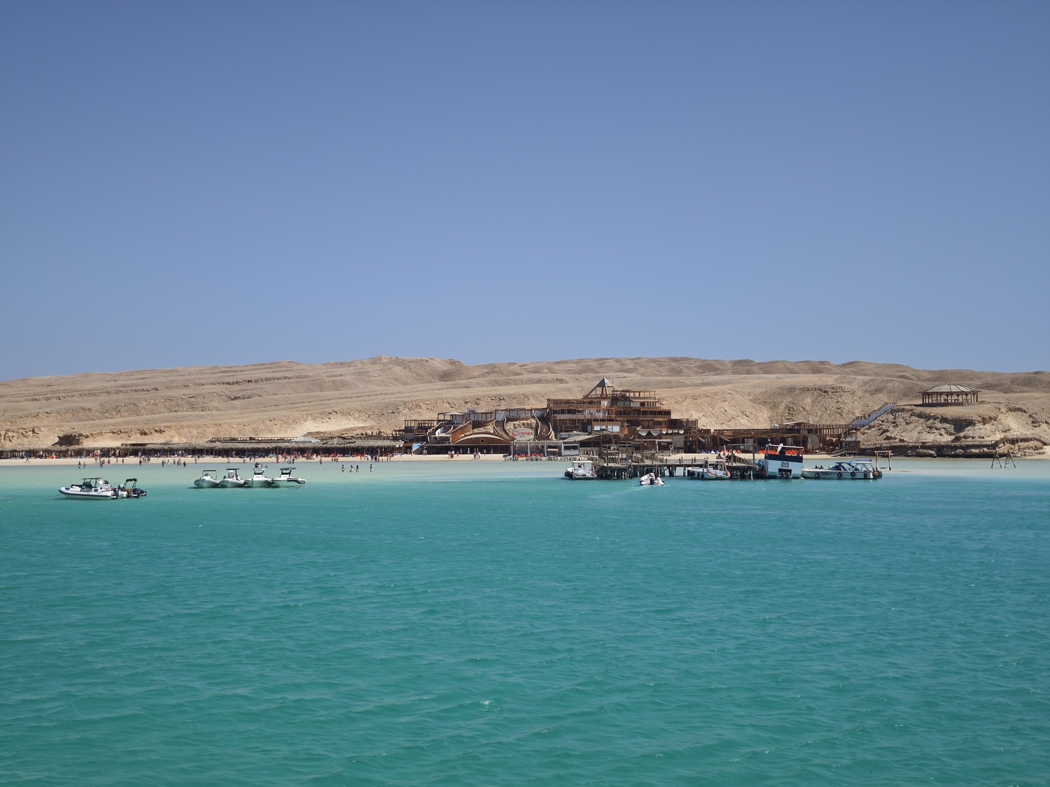 Hurghada élményei: Giftun-sziget, Orange Bay, delfinek, Hulu Beach és Grand Aquarium egy utazásban
