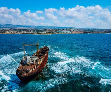 4 napos utazás Ciprusra 52.330 Ft-ért! + Kék lagúna és Aphrodité fürdői kirándulás 15.200 Ft!