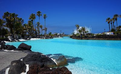 Egy hetes utazás Tenerifére medencés hotellel, repülővel 103.550 Ft-ért!