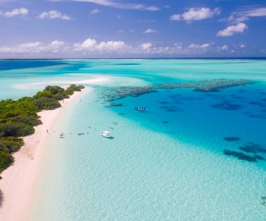 10 napos utazás a Maldív-szigetekre szállással, repülővel: 351.600 Ft-ért!