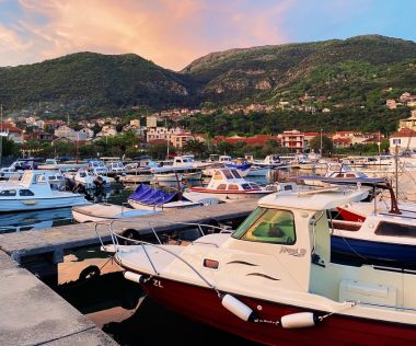 Montenegró: Egy hetes utazás Budvába augusztusban 82.080 Ft-tól!