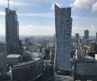Varsó – felhőkarcolók, Sztálin “tortája” és újragondolt, menő városrészek
