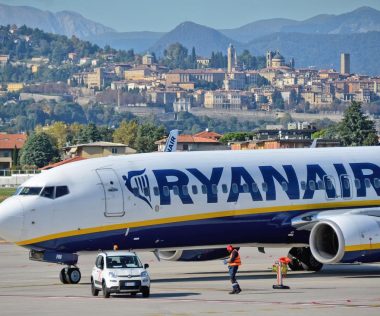 Itt a válasz a különadóra: 8 budapesti útvonalát szünteti meg a Ryanair