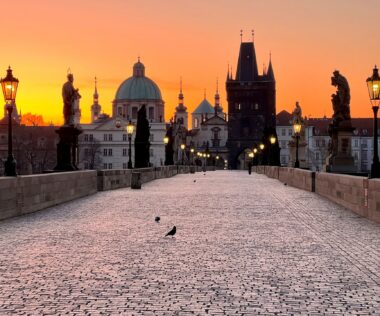 Hosszúhétvége: 3 teljes napos repülős városlátogatás Prágában 4*-os reggelis hotellel 60.000 Ft-ért!