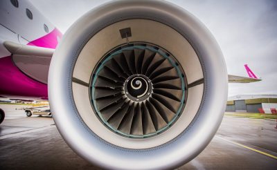 HIVATALOS: Felviheted-e a fedélzetre a Wizz Air kézipoggyászt?