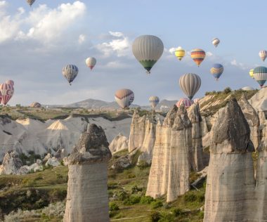 Egy hetes utazás Kappadókiába, barlang hotellel, repülővel 120.400 Ft-ért!