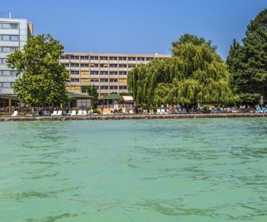 Jó ár-érték arányú 4*-os wellnesshotel a Balatonparton! 6 év alatt egy gyermek ingyenes!