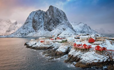 WOW! Retúr repülőjegy a Lofoten-szigetekre 46.910 Ft-ért budapesti indulással!