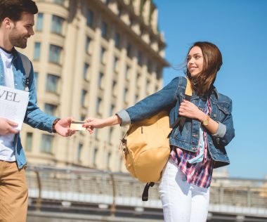 10 tanács, hogy biztonságosan fizess utazás közben is