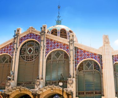 4 teljes napos városlátogatás Valenciába 64.350 Ft-ért! Szállás + repülőjegy!